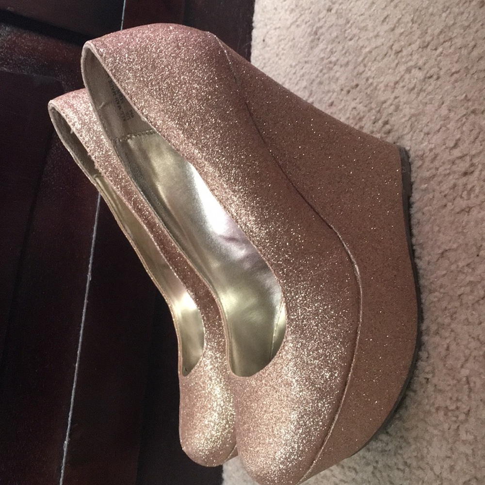 Wedges - Picture 2 of 3